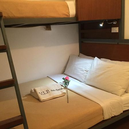 Vip Suite Hotel Makati City Екстериор снимка